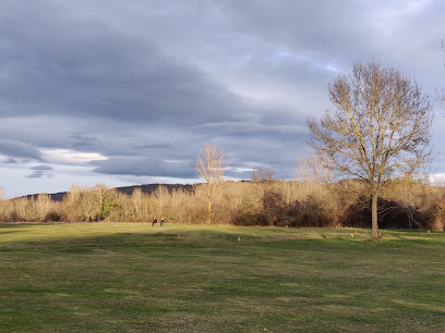 Campo de Golf Villahabibi en Villanueva del Árbol